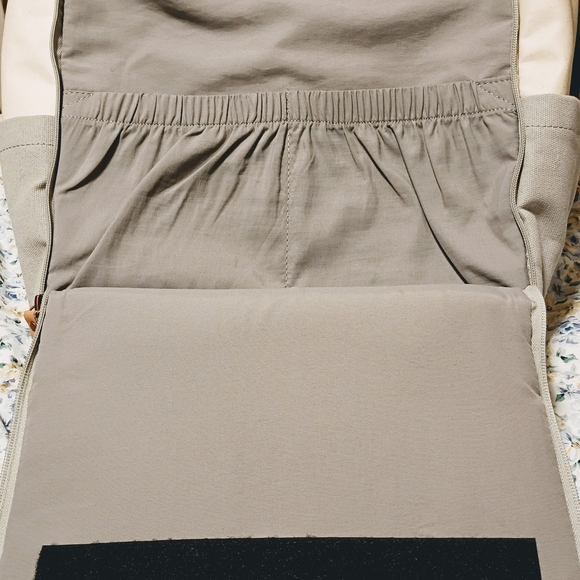 Petunia Pickle Bottom Cream and Gray Baby Bag - Picture 5 of 6